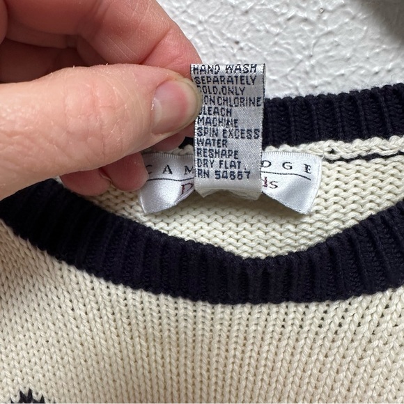 Vintage Cambridge Dry Goods cream fleur-de-lis sweater - Picture 4 of 8